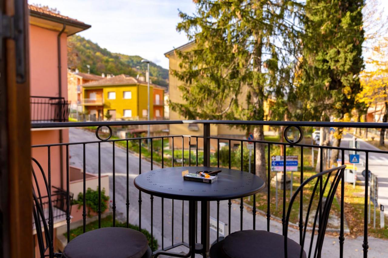 River House Mercatello sul Metauro Eksteriør billede